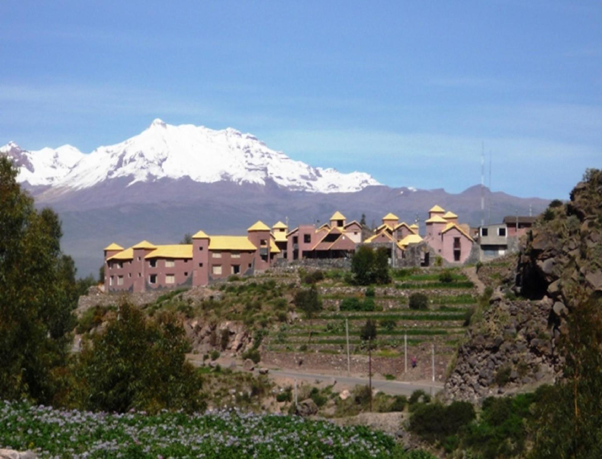 Hotel Pozo Del Cielo Chivay Exterior foto